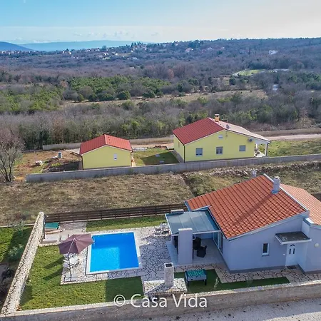 Holiday Casa Vida 펜션 Rakalj